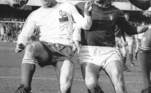 Italia_vs_Francia_-_Napoli_-_1978_-_Bernard_Lacombe_e_Mauro_Bellugi