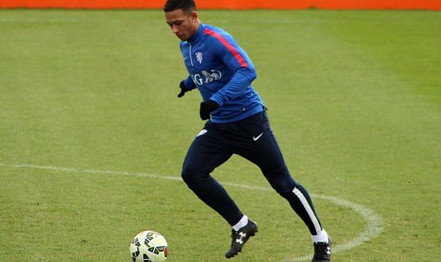Depay_NL_Training_2015
