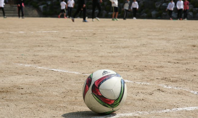 Une histoire du ballon de football
