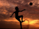 Le football sous la chaleur de l'été