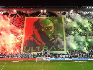 Les supporters polonais sont bien plus libres que leurs homologues français (Crédits : Legia Warszawa)