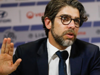 Juninho en conférence de presse (Crédits : Icon Sport)