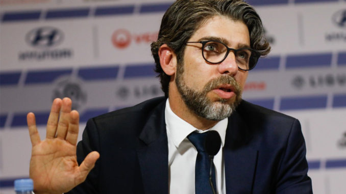 Juninho en conférence de presse (Crédits : Icon Sport)