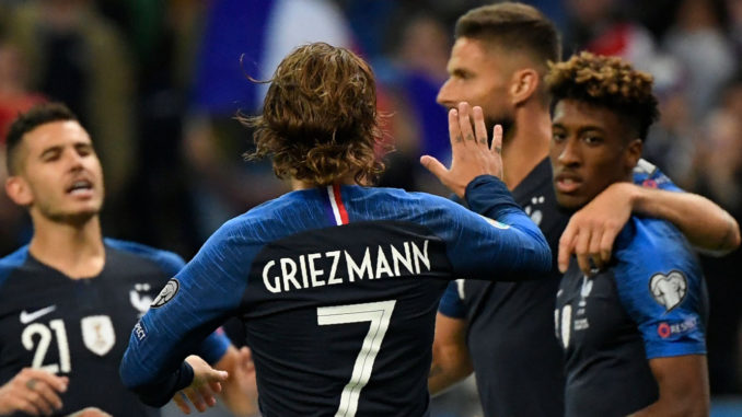 Malgré l'ouverture du score d'Olivier Giroud, la Turquie reporte la qualification des Bleus. (Crédit : Lionel Bonaventure/AFP)