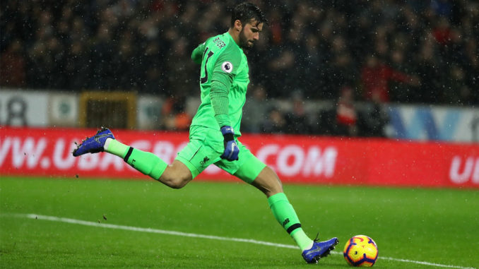 Alisson Becker à l'exercice des six mètres. (Crédits : Getty)