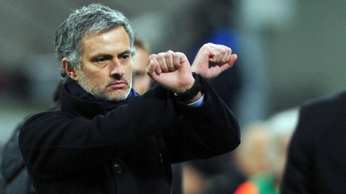 José Mourinho, détracteur puis adepte de la tactique dite de « garer le bus ». (Crédits : GIUSEPPE CACACE/AFP)