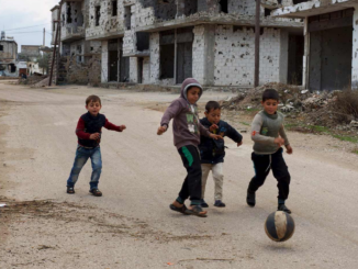 Ici, en Syrie, un pays où s'affrontent les dingues, le football vit