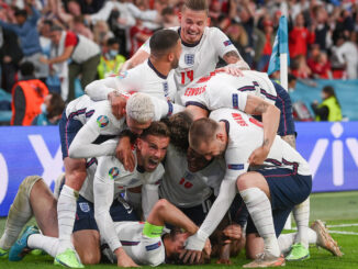 Harry Kane donne l'avantage à l'Angleterre sur un heureux penalty en deux temps (Crédits : LAURENCE GRIFFITHS/GETTY IMAGES).